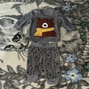 Carters Brand Adorable 2 Piece Gray Fleece Sweater with Bear & Bear Print Pants
